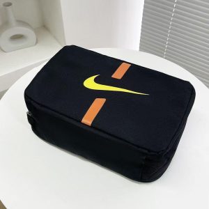 sac à chaussures nike shoebox bag – boîte à baskets transportable – noir/blanc
