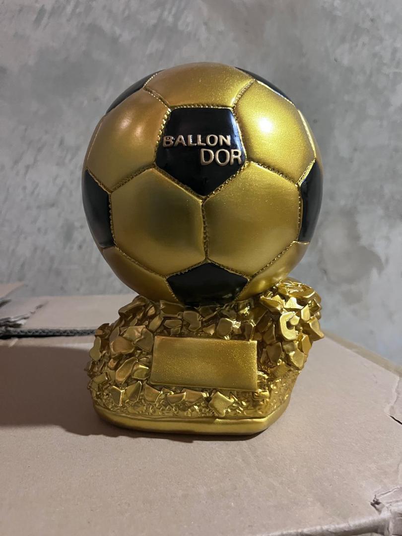 trophée ballon d'or "elite" or & noir récompense meilleur joueur – livraison dakar